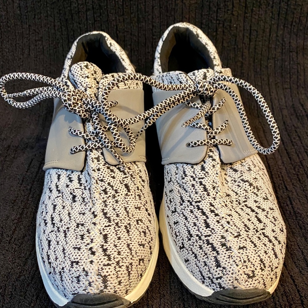Madden Girl Airratic Sneakers